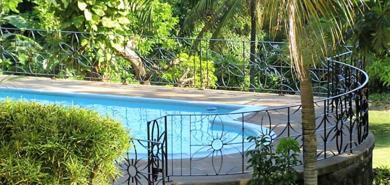 Villa Dianna - Entire Villa, Roof Terrace, Pool, Garden, Sea Views Near Dunn'S River โอโชรีโอส ภายนอก รูปภาพ